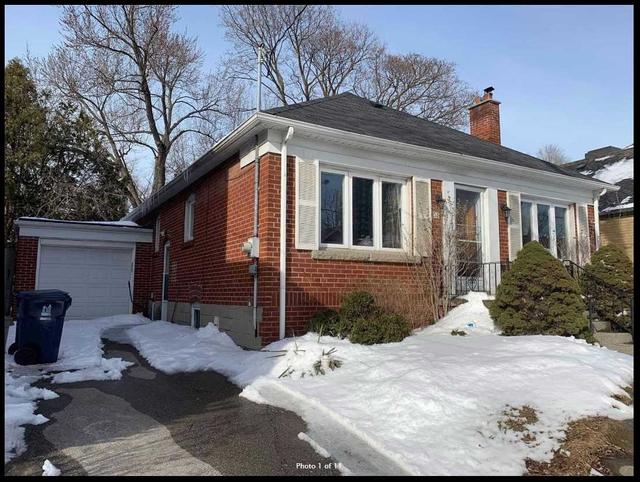 80 Avondale Ave, House detached with 3 bedrooms, 2 bathrooms and 4 parking in Toronto ON | Image 1