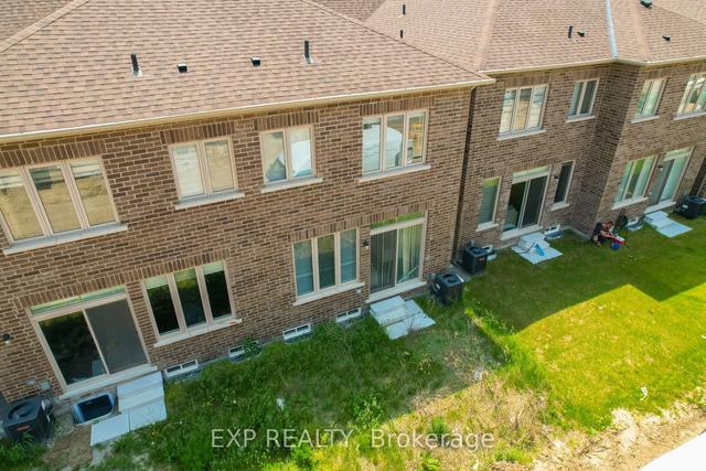 110 Adventura Rd N, House attached with 4 bedrooms, 3 bathrooms and 2 parking in Brampton ON | Image 26