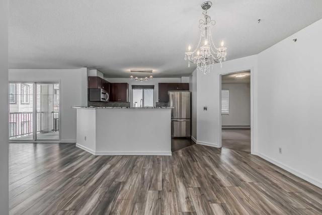 1432 - 8810 Royal Birch Boulevard, Condo with 2 bedrooms, 2 bathrooms and 1 parking in Calgary AB | Image 6