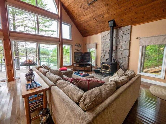 17470 Georgian Bay Shore, House detached with 2 bedrooms, 2 bathrooms and 0 parking in Georgian Bay ON | Image 7