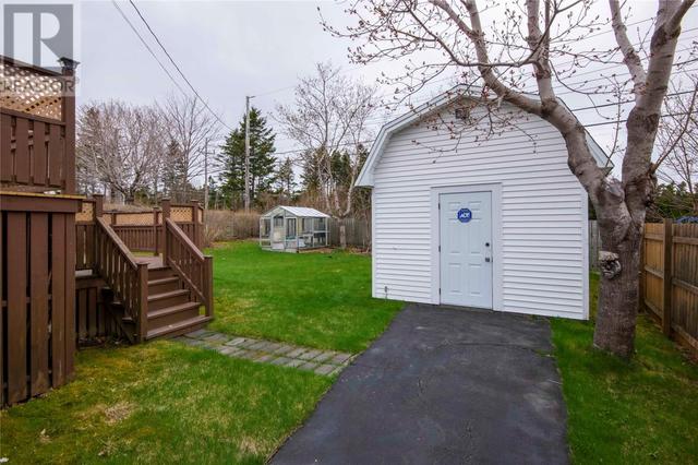 92 Elizabeth Drive, House detached with 4 bedrooms, 2 bathrooms and null parking in Paradise NL | Image 2