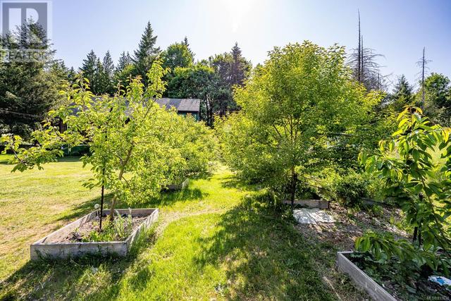 3326 Royston Rd, House detached with 5 bedrooms, 2 bathrooms and 10 parking in Comox Valley A BC | Image 20