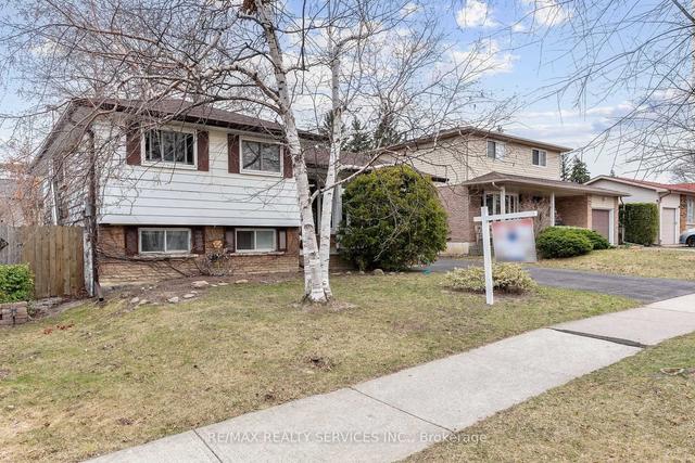 94 Ambleside Dr, House detached with 3 bedrooms, 2 bathrooms and 3 parking in Brampton ON | Image 22