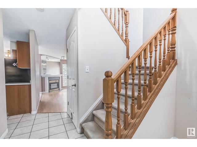 17053 113 St Nw, House attached with 3 bedrooms, 2 bathrooms and null parking in Edmonton AB | Image 25