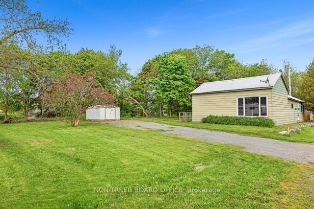 23 Wellington Ave, House detached with 1 bedrooms, 1 bathrooms and 4 parking in Prince Edward County ON | Image 32