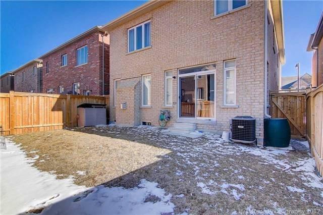 8 Foshan Ave, House detached with 5 bedrooms, 3 bathrooms and 2 parking in Markham ON | Image 6