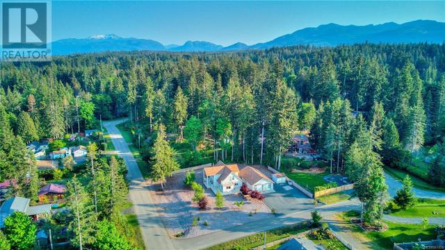 4686 Maple Guard Dr, House detached with 3 bedrooms, 4 bathrooms and 2 parking in Nanaimo H BC | Image 85
