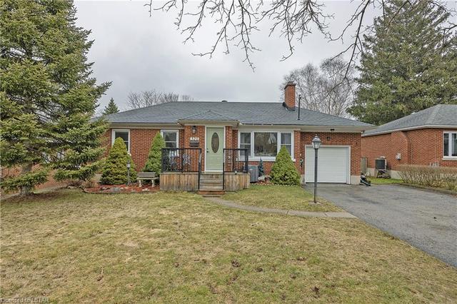 320 Brock Street, House detached with 3 bedrooms, 2 bathrooms and null parking in London ON | Image 1