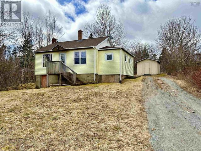 982 West Ship Harbour Road, House detached with 2 bedrooms, 1 bathrooms and null parking in Halifax NS | Image 1