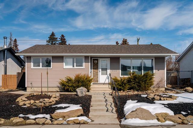 920 Pensdale Crescent Se, House detached with 2 bedrooms, 2 bathrooms and 2 parking in Calgary AB | Image 2