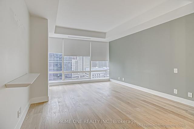 2808 - 180 University Ave, Condo with 2 bedrooms, 3 bathrooms and 1 parking in Toronto ON | Image 11