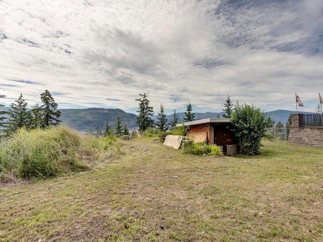 5190 Celista Place, House detached with 3 bedrooms, 2 bathrooms and 6 parking in Columbia Shuswap F BC | Image 34