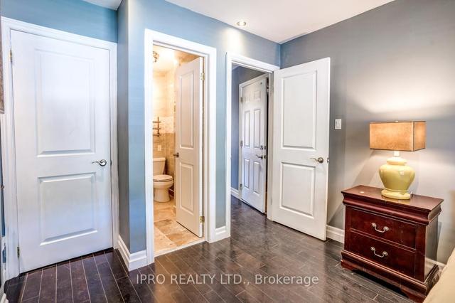 1531 Queen St E, House semidetached with 3 bedrooms, 4 bathrooms and 0 parking in Toronto ON | Image 4