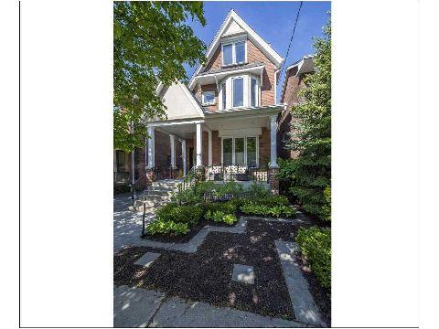 672 Huron St, House detached with 5 bedrooms, 4 bathrooms and 1 parking in Toronto ON | Image 1