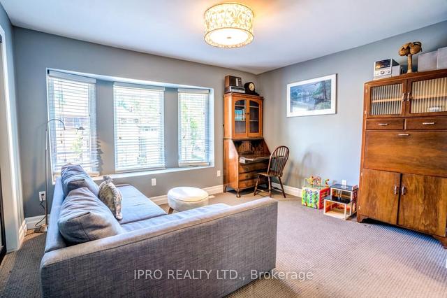 1531 Queen St E, House semidetached with 3 bedrooms, 4 bathrooms and 0 parking in Toronto ON | Image 8