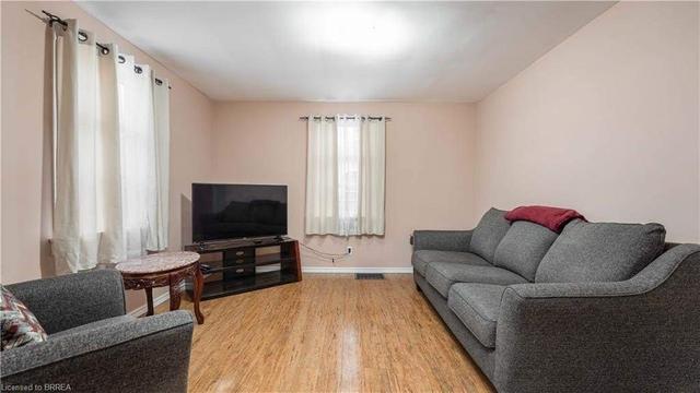 305 Darling St, House detached with 2 bedrooms, 2 bathrooms and 2 parking in Brantford ON | Image 6
