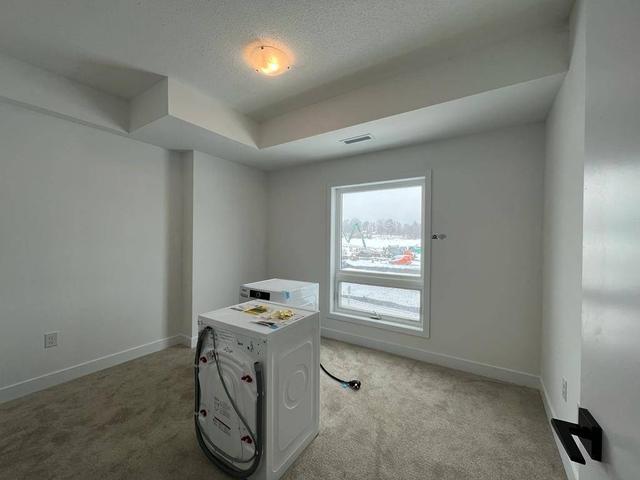 208 - 8 Culinary Lane, Condo with 2 bedrooms, 1 bathrooms and 1 parking in Barrie ON | Image 7