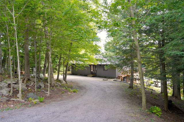 1216 Hamills Point Rd, House detached with 4 bedrooms, 2 bathrooms and 6 parking in Muskoka Lakes ON | Image 10