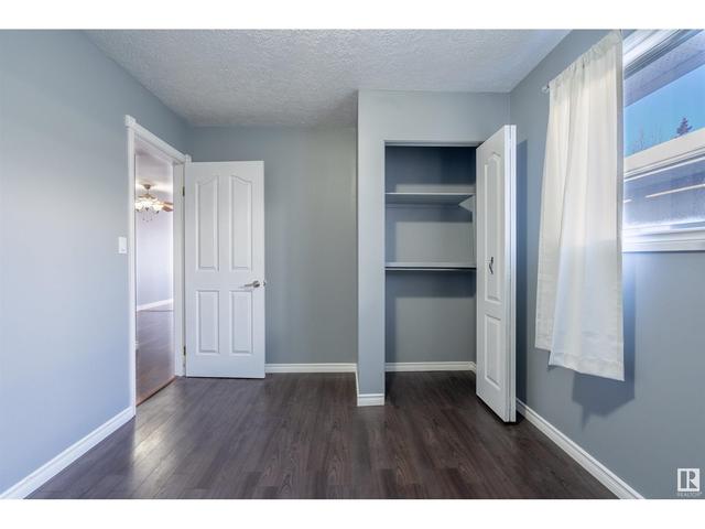 10333 153 St Nw, House semidetached with 3 bedrooms, 2 bathrooms and null parking in Edmonton AB | Image 17