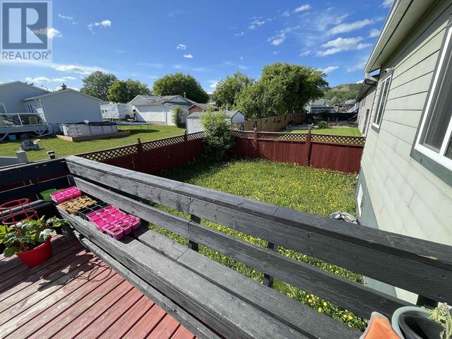 9808 96 Street, House other with 4 bedrooms, 2 bathrooms and null parking in Taylor BC | Image 12