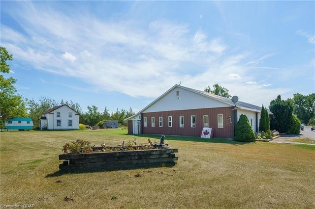 7 Clarke Road, House detached with 6 bedrooms, 2 bathrooms and 10 parking in Prince Edward County ON | Image 14