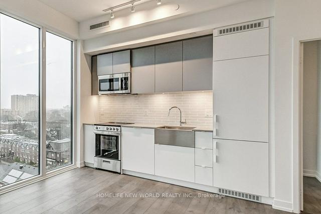 908 - 270 Dufferin St, Condo with 2 bedrooms, 2 bathrooms and 0 parking in Toronto ON | Image 2