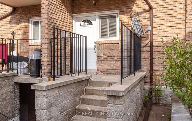 100 - 50 Scarborough Golf Clu Rd, Townhouse with 3 bedrooms, 2 bathrooms and 1 parking in Toronto ON | Image 25