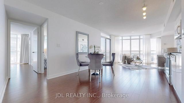 1806 - 21 Iceboat Terr, Condo with 2 bedrooms, 2 bathrooms and 1 parking in Toronto ON | Image 29