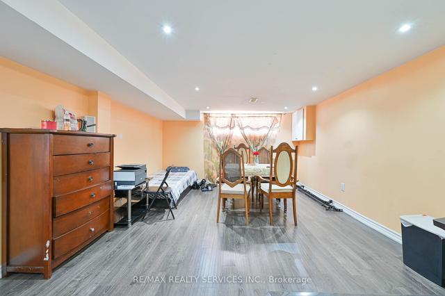 11 Billcar Rd, House detached with 3 bedrooms, 3 bathrooms and 6 parking in Toronto ON | Image 28