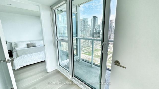 2706 - 75 Queens Wharf Rd, Condo with 3 bedrooms, 2 bathrooms and 1 parking in Toronto ON | Image 9