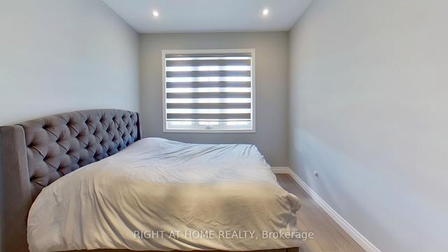 11 Miriam Garden Way, House attached with 4 bedrooms, 4 bathrooms and 5 parking in Vaughan ON | Image 3