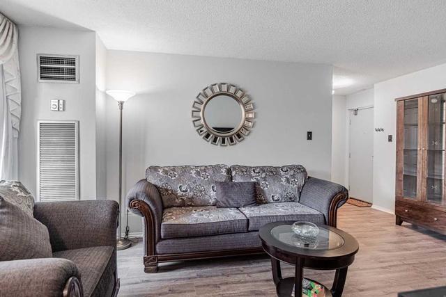 103 - 3 Lisa St, Condo with 3 bedrooms, 2 bathrooms and 1 parking in Brampton ON | Image 28