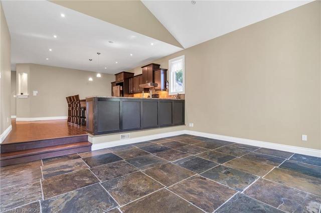 511 Abenaki Drive, House detached with 5 bedrooms, 3 bathrooms and 6 parking in Huron Kinloss ON | Image 7