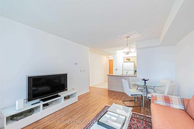 409 - 5500 Yonge St, Condo with 1 bedrooms, 1 bathrooms and 1 parking in Toronto ON | Image 2