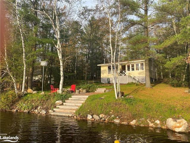 168 Stewart Lake Road, House detached with 2 bedrooms, 1 bathrooms and null parking in Georgian Bay ON | Image 3