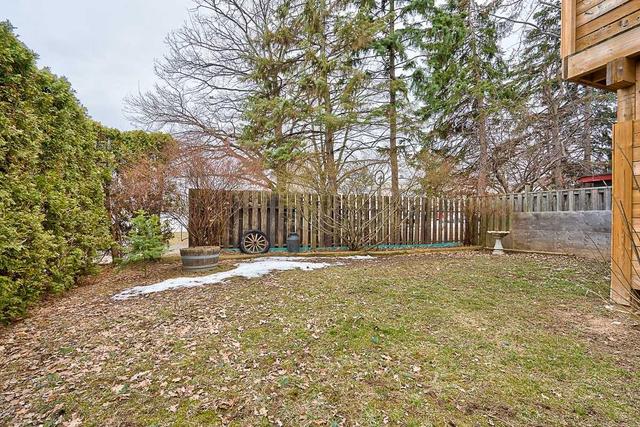 71 Normandy Pl, House attached with 3 bedrooms, 3 bathrooms and 3 parking in Oakville ON | Image 13