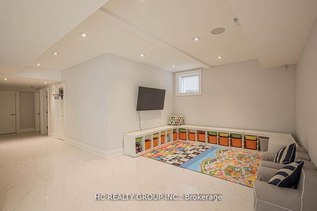 113 Patricia Ave, House detached with 4 bedrooms, 5 bathrooms and 6 parking in Toronto ON | Image 24