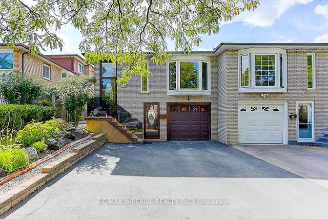 55 Fred Bland Cres, House semidetached with 4 bedrooms, 3 bathrooms and 3 parking in Toronto ON | Image 1