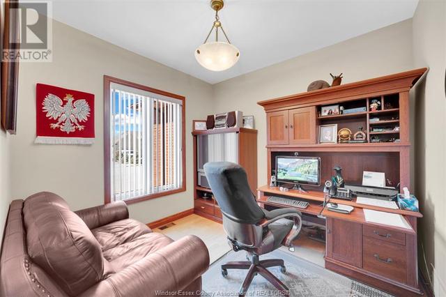1912 Corbi Lane, House detached with 3 bedrooms, 3 bathrooms and null parking in Tecumseh ON | Image 13