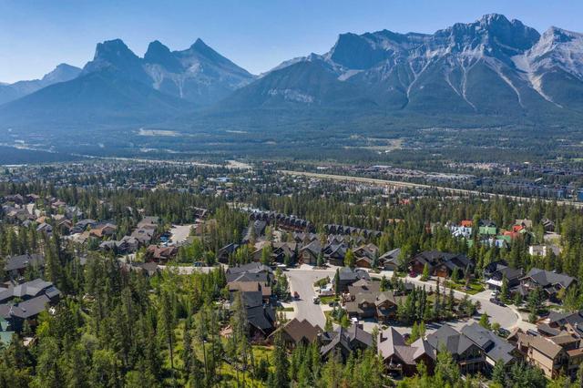 219 Eagle Point, House detached with 5 bedrooms, 4 bathrooms and 4 parking in Canmore AB | Image 46