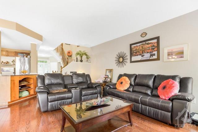 113 Destiny Private, Townhouse with 3 bedrooms, 4 bathrooms and 1 parking in Ottawa ON | Image 9