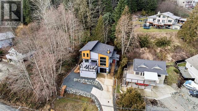 267 North Shore Rd, House detached with 3 bedrooms, 3 bathrooms and 4 parking in Lake Cowichan BC | Image 69