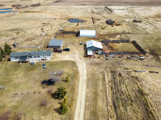 48057 Highway 21, House detached with 3 bedrooms, 2 bathrooms and null parking in Camrose County AB | Image 1