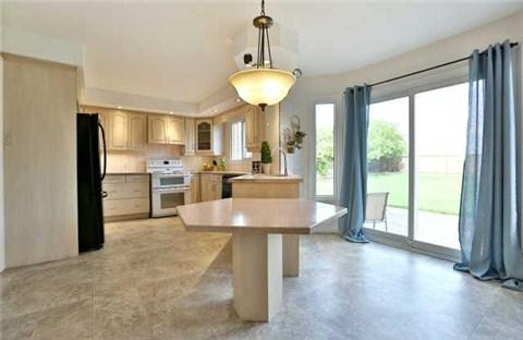 1032 Glenbrook Ave, House detached with 4 bedrooms, 4 bathrooms and 2 parking in Oakville ON | Image 5