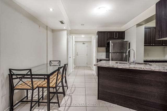 002 - 130 Wellington St, Condo with 1 bedrooms, 1 bathrooms and 1 parking in Hamilton ON | Image 4
