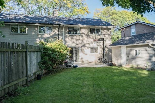 102 Marbury Cres, House semidetached with 3 bedrooms, 2 bathrooms and 6 parking in Toronto ON | Image 21