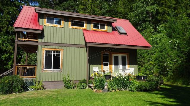 8788 Highway 6, House detached with 2 bedrooms, 2 bathrooms and null parking in Central Kootenay H BC | Image 4