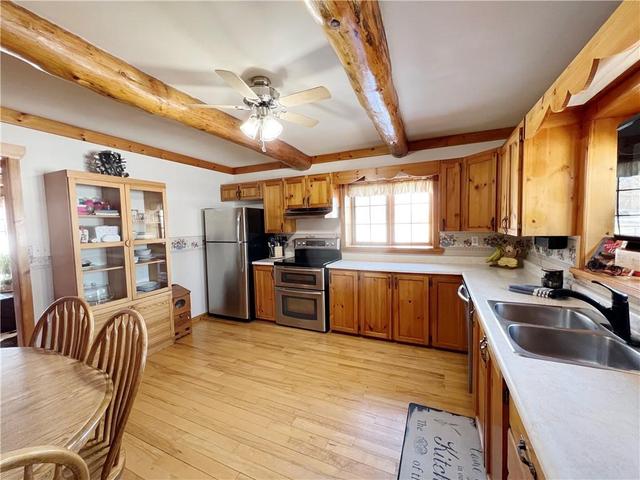 144 Bay Road, House detached with 3 bedrooms, 2 bathrooms and 4 parking in Rideau Lakes ON | Image 12