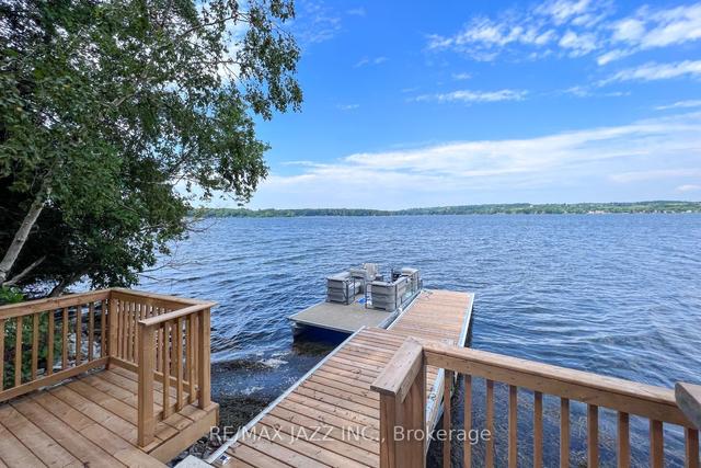 52 Cow Island, House detached with 2 bedrooms, 1 bathrooms and 0 parking in Otonabee South Monaghan ON | Image 2