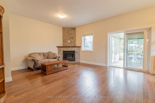 2338 10th Ave E, House detached with 2 bedrooms, 2 bathrooms and 6 parking in Owen Sound ON | Image 8